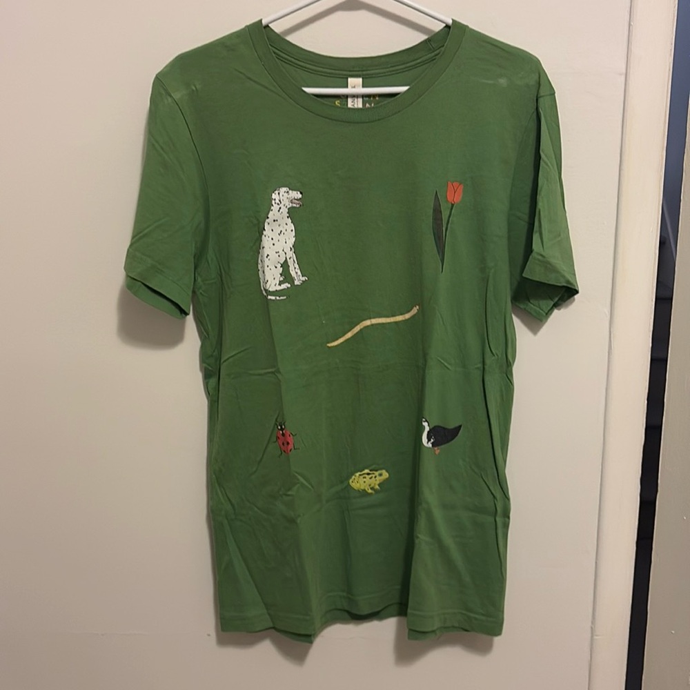 Lorien stern t shirt.